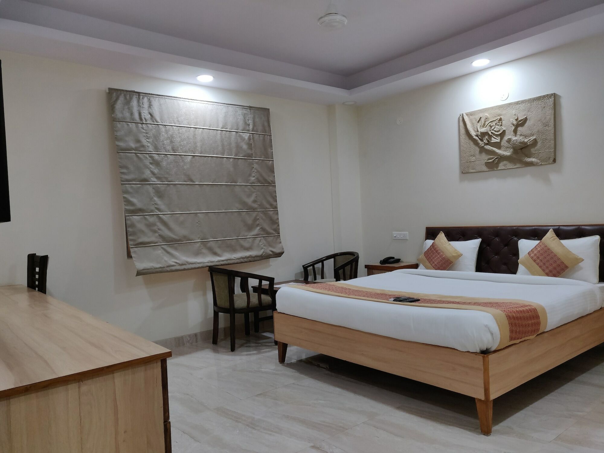 Treebo Sai Village Gold Souk - Sec 43 Gurgaon Exterior foto